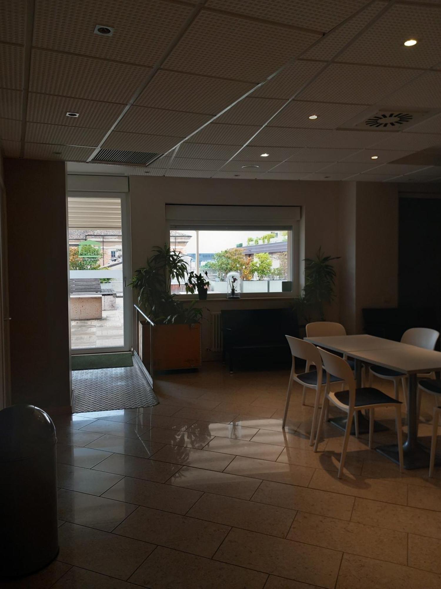 Bnbiz - Coworking Hotel 费伦佐拉亚达 外观 照片