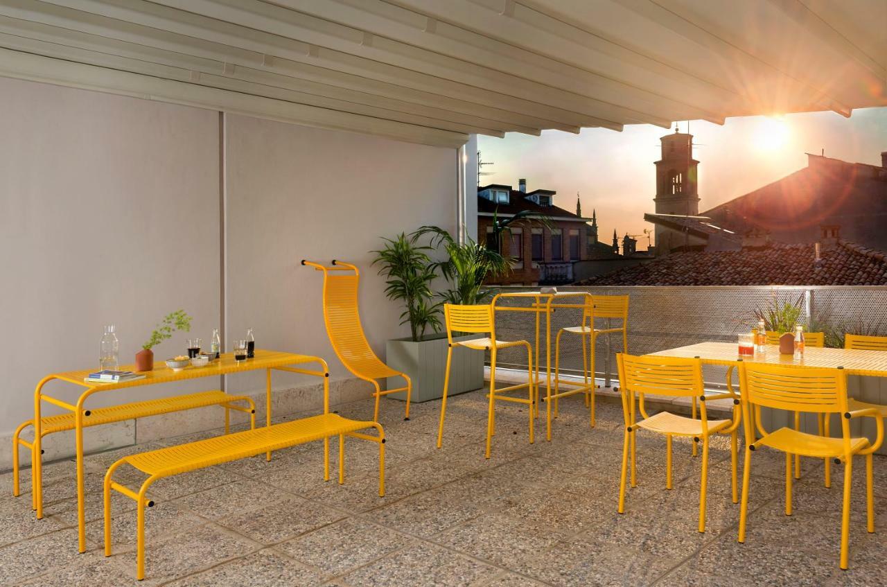 Bnbiz - Coworking Hotel 费伦佐拉亚达 外观 照片