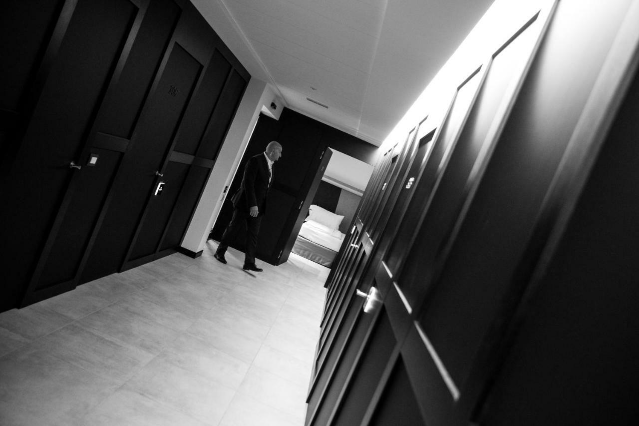 Bnbiz - Coworking Hotel 费伦佐拉亚达 外观 照片