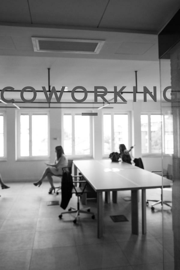 Bnbiz - Coworking Hotel 费伦佐拉亚达 外观 照片